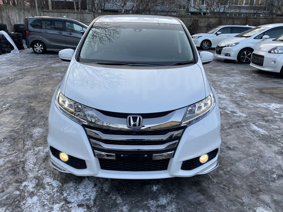 Honda Odyssey 2017г.в. 2.0 л / 145 л.с. / Гибрид (из объявления Дром.ру)