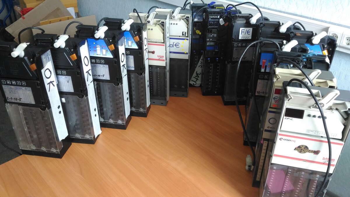 Наличие монетоприемника с функцией выдачи сдачи раньше существенно увеличивало выручку. Фото из Интернета.