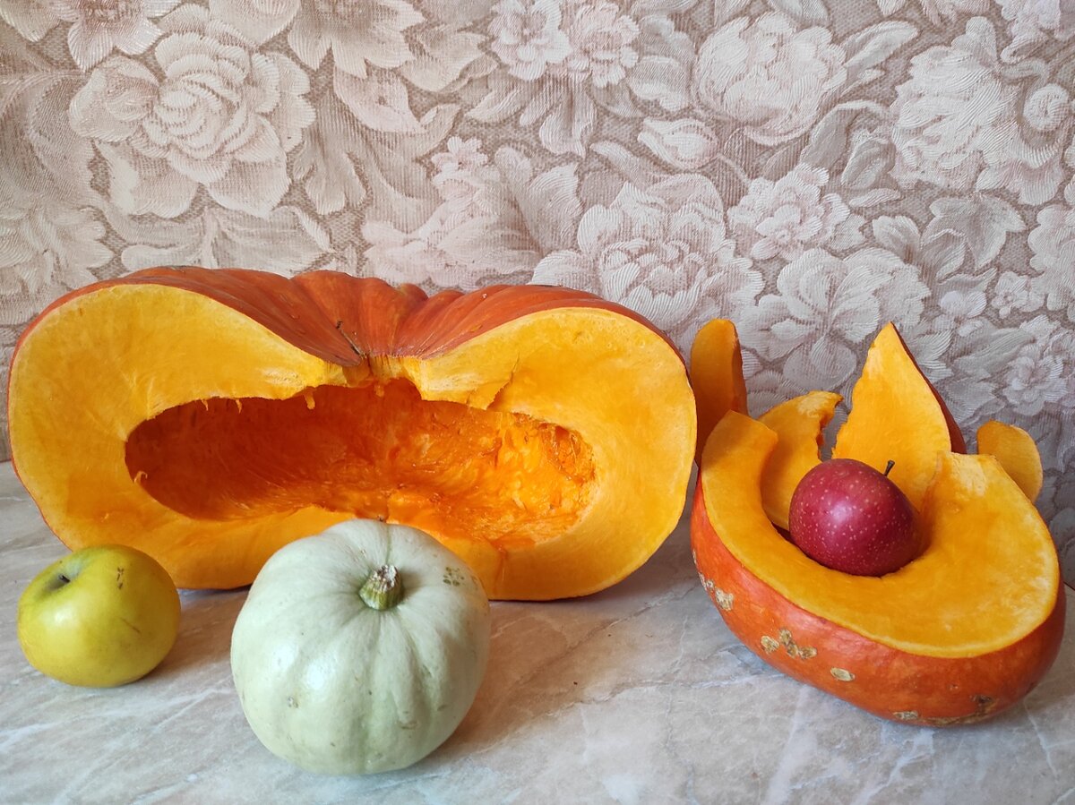 Тыква и яблоки