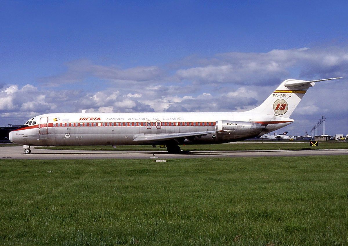 Модель самолёта McDonnell Douglas DC-9-32