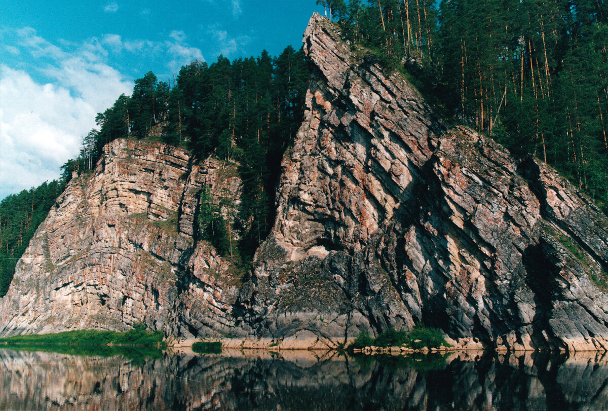 Церковь на реке Чусовая