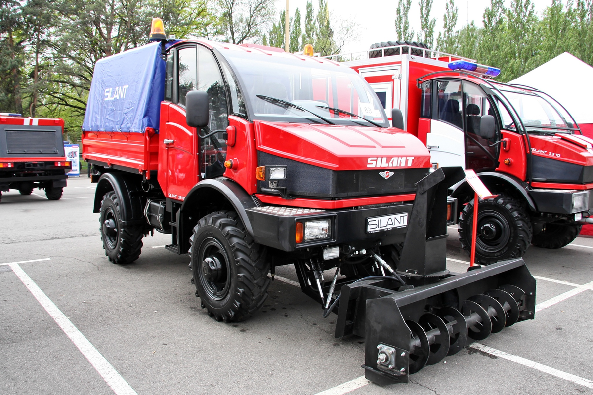 Silant 3.3 td. Вездеход силант 286824. Трактор силант. ГАЗ силант 28682.