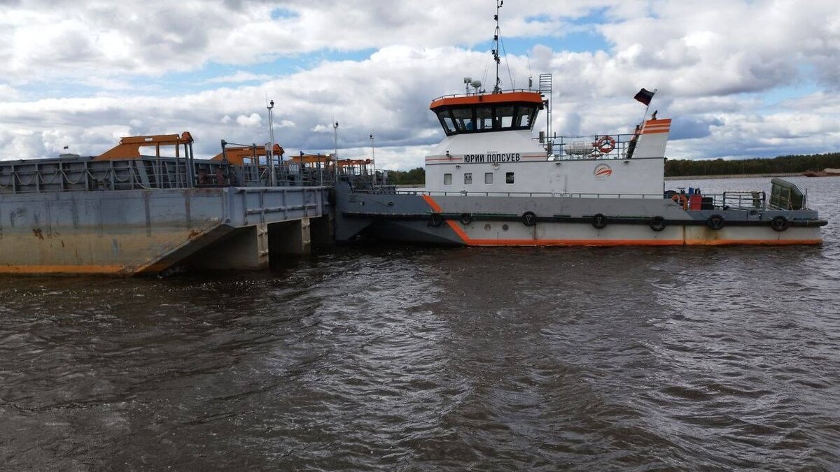     Нижегородская транспортная прокуратура организовала проверку после происшествия с теплоходом «Юрий Попсуев» на Городецком гидроузле. Об этом говорится в сообщении ведомства в Telegram.