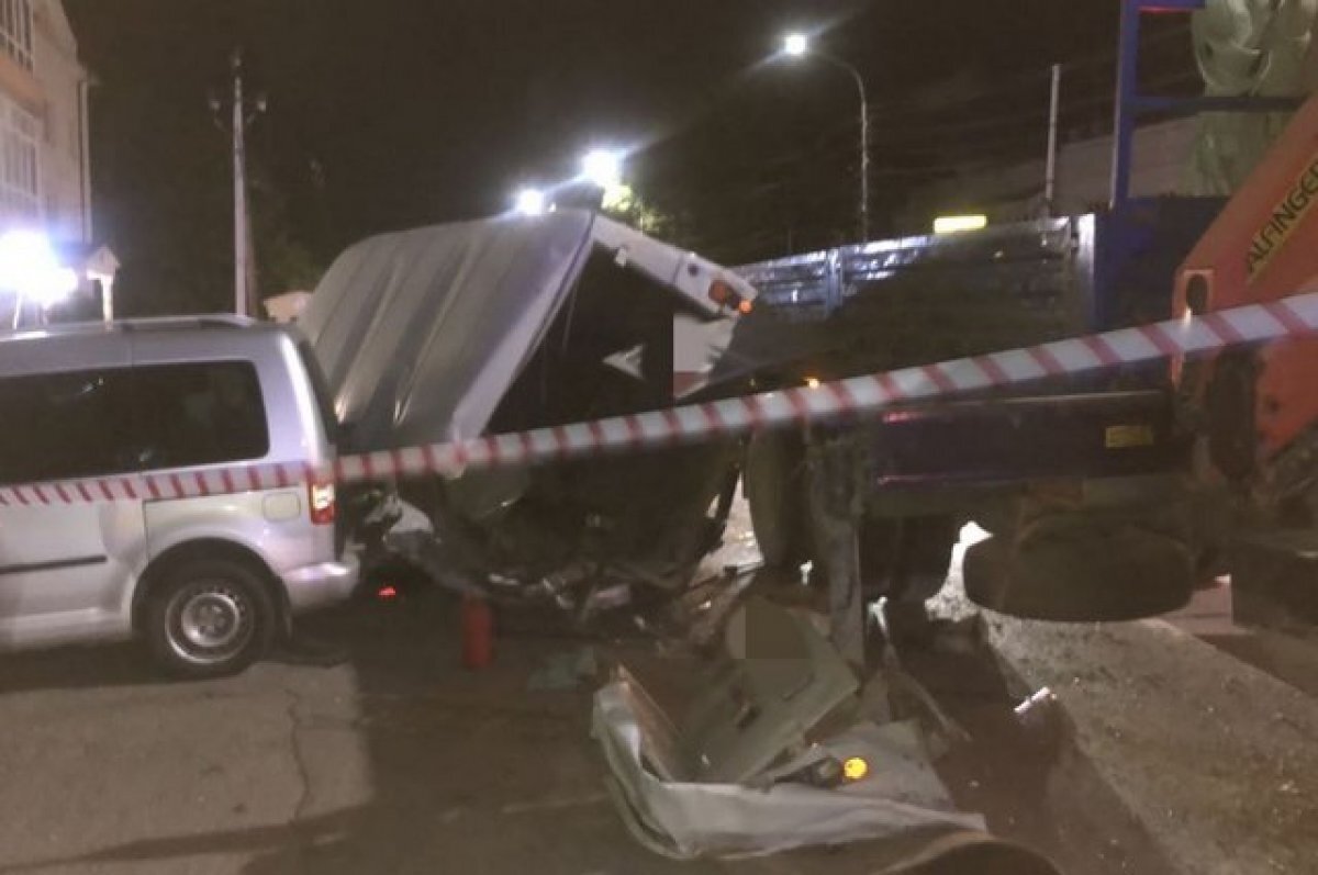    Водитель «КамАЗа» устроил на Ставрополье аварию с участием пяти автомобилей