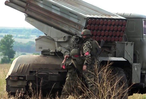    Работа реактивной системы залпового огня (РСЗО) «Град»