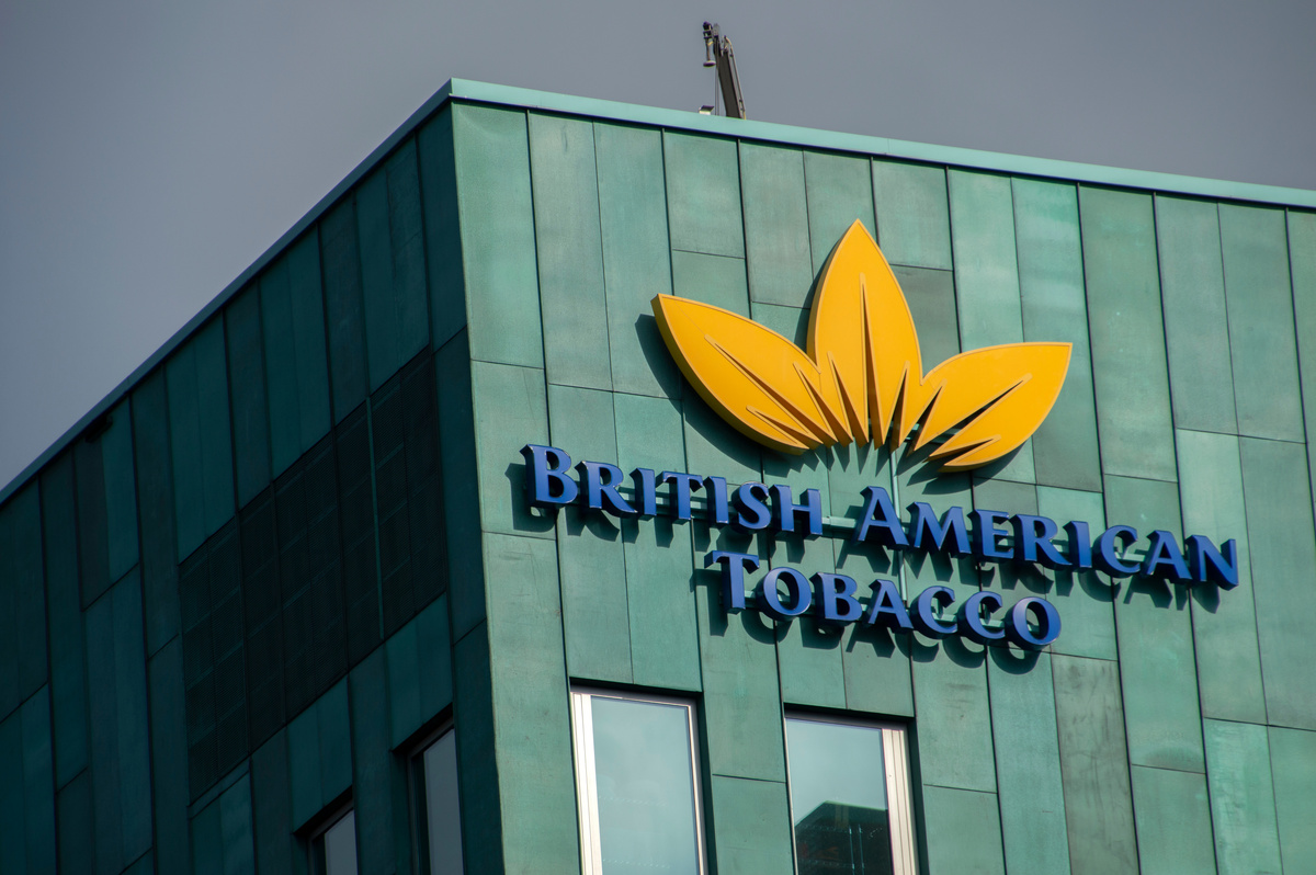    American Tobacco продала бизнес в России