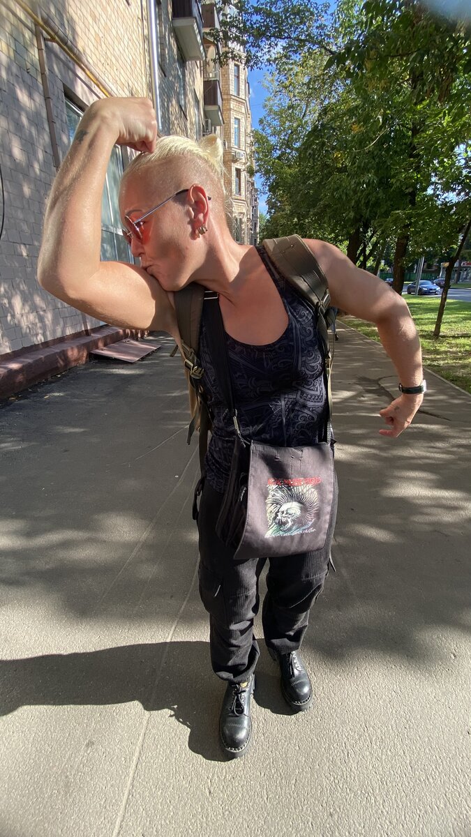 Светлана поза 2