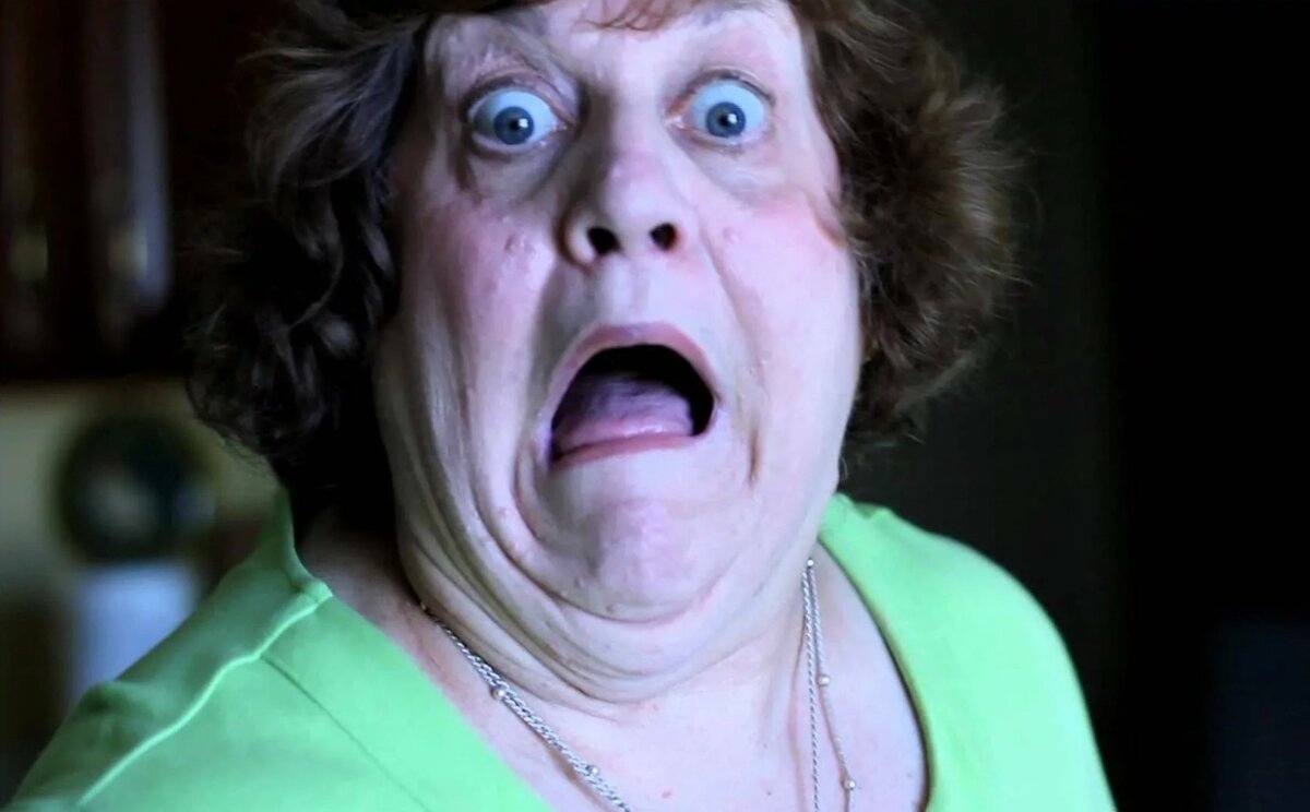 Фото из https://stylishbag.ru/kartinki/kartinka-uzhasa-na-lice-smeshnaya.html