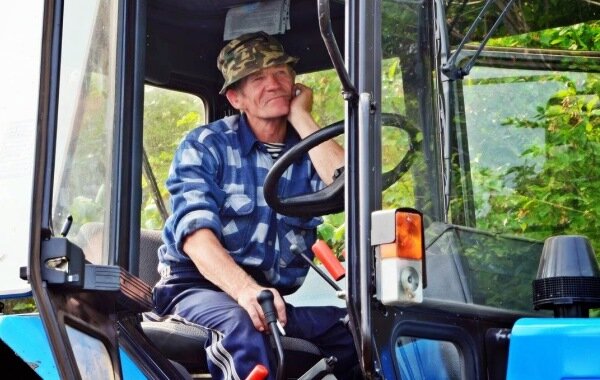 Тракторист-машинист на МТЗ