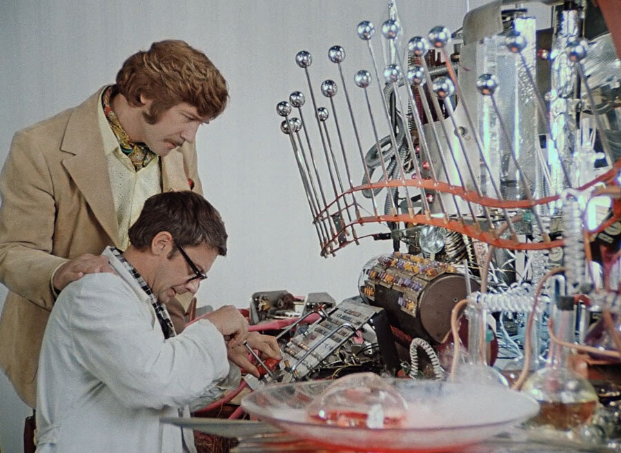 Кадр из фильма "Иван Васильевич меняет профессию" (1973)