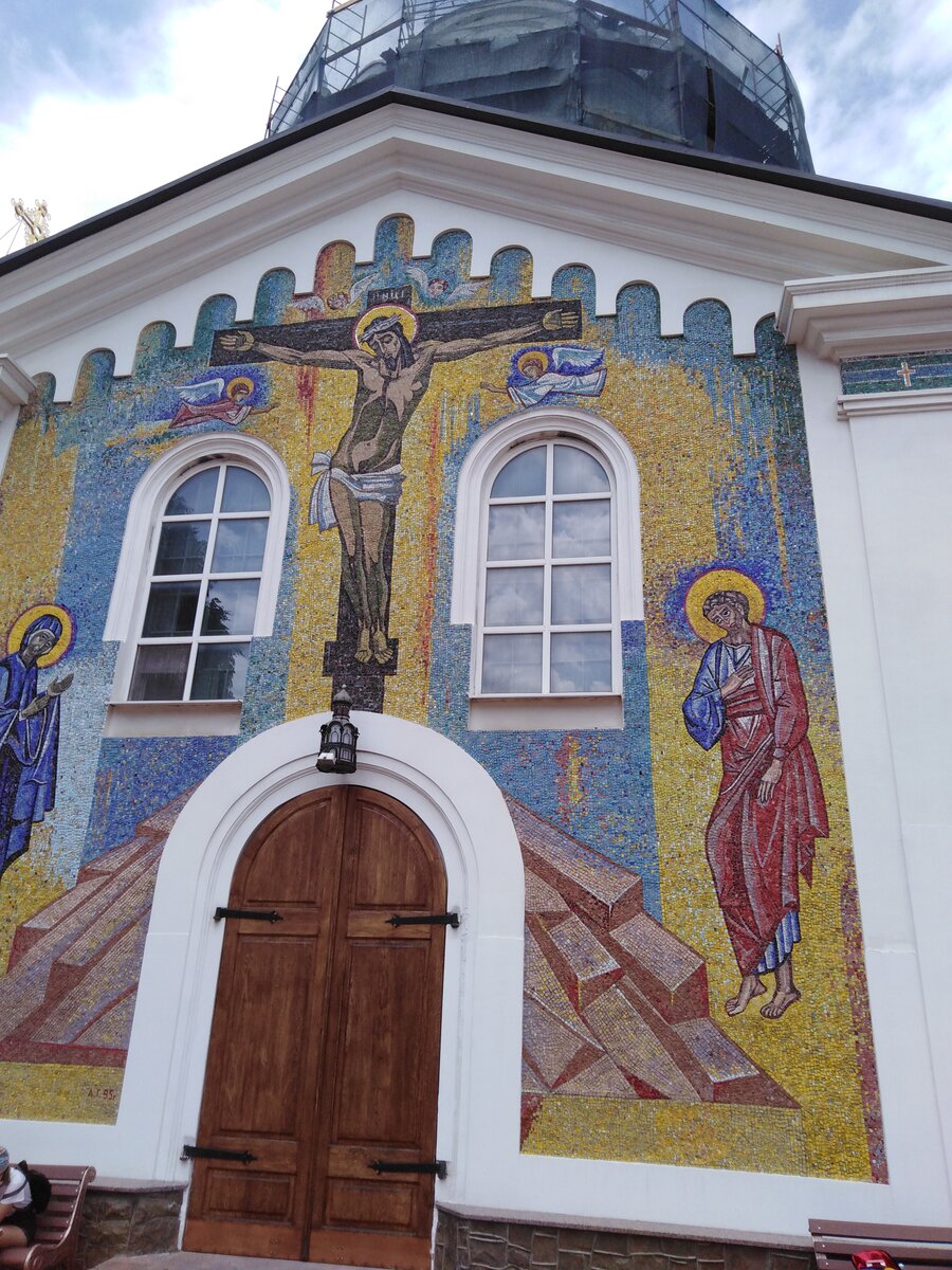 Сайт луки крымского симферополь. Храм Святого Луки в Крыму. Храм Святого Луки в Симферополе.