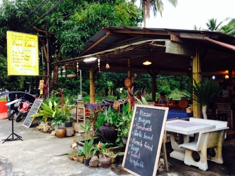 http://klumber.ru/thailand-photo/2013/11/baan-lamai-800x600.jpg