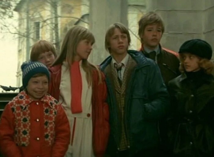 Вот здесь - до ужаса красноречивые взгляды друг на друга...