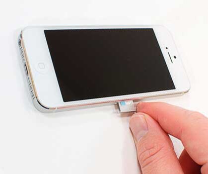 Причин того, почему устройство может не распознавать сим-карту, достаточно много. Разберем каждый случай подробно.