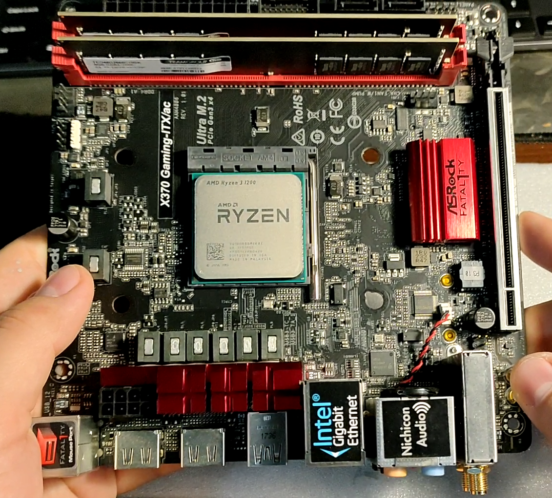 Материнка под ryzen 5. Ryzen 3 1200. Материнская плата для райзен 3. Материнская плата под AMD Ryzen 5 7500f. Ryzen в материнской плате.