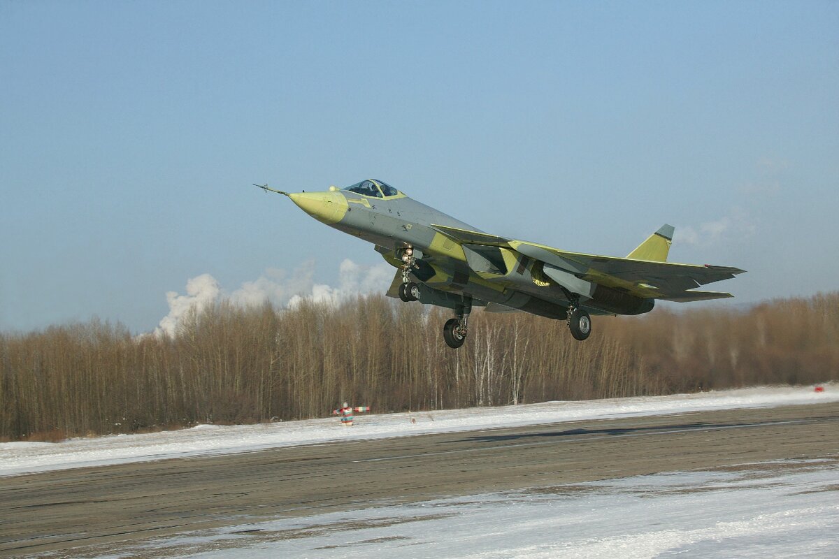 Су-57 (ПАК ФА Т-50) / С-70 Охотник