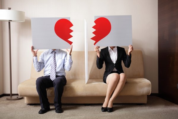 https://st.depositphotos.com/1385248/4910/i/450/depositphotos_49104165-stock-photo-divorce.jpg