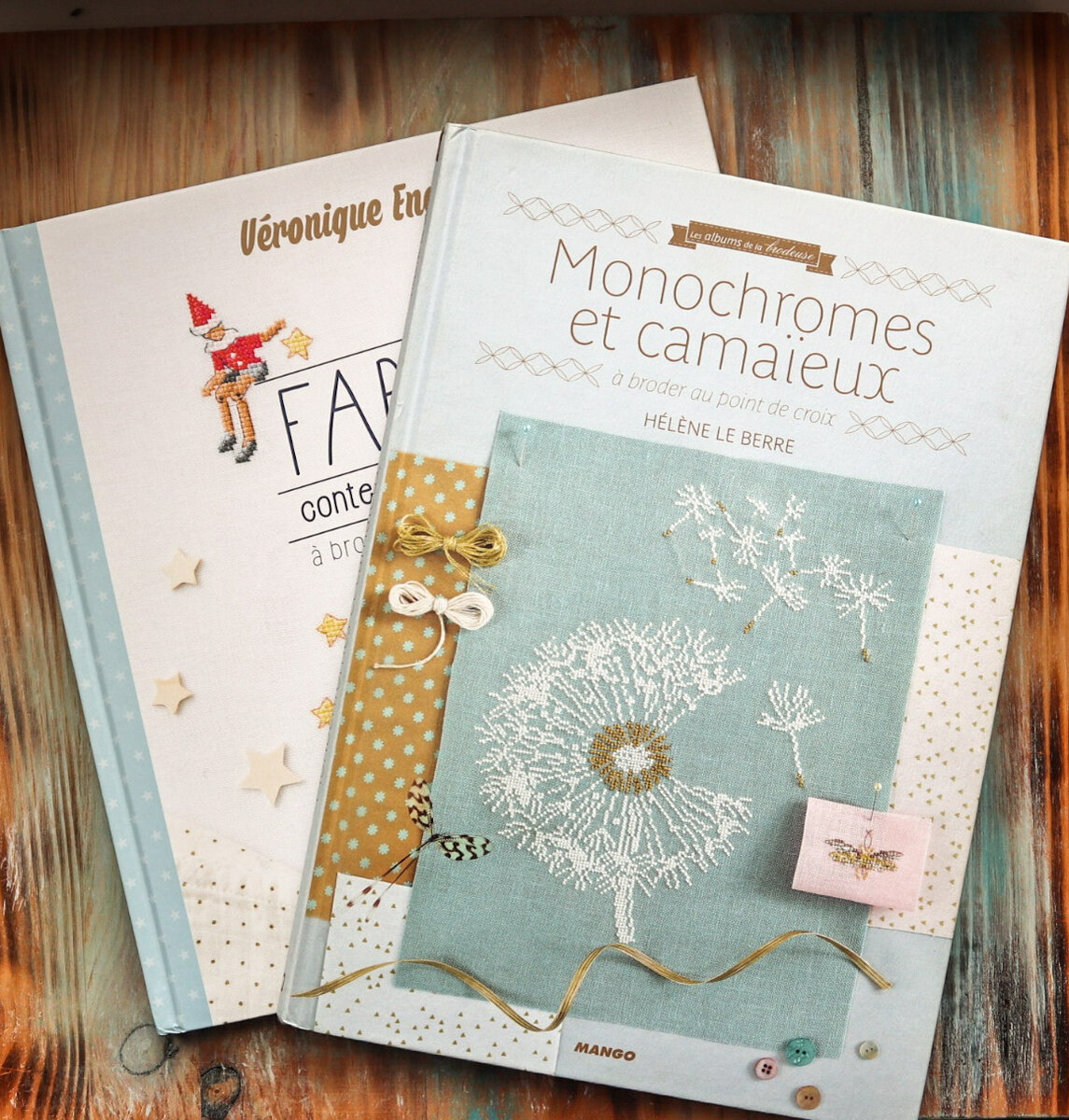 Книги издательства "Mango"