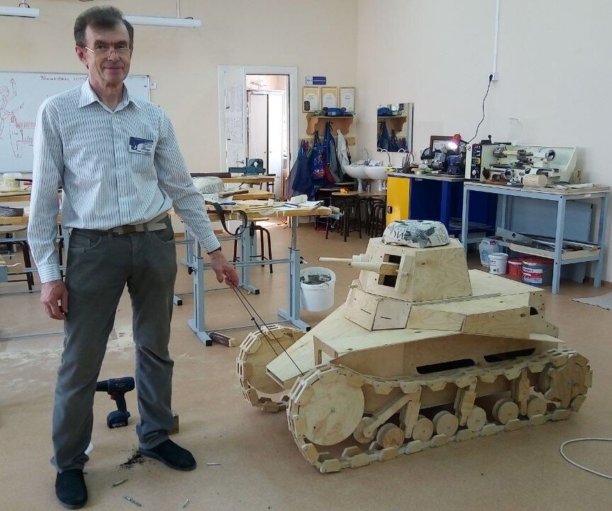 Одноместный детский "танк" МС-1 на буксире