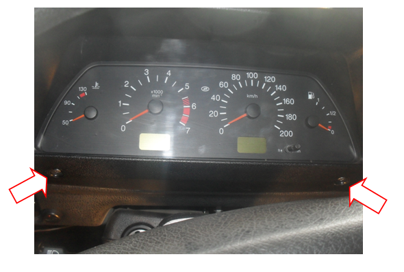 Винты показаны стрелками. 