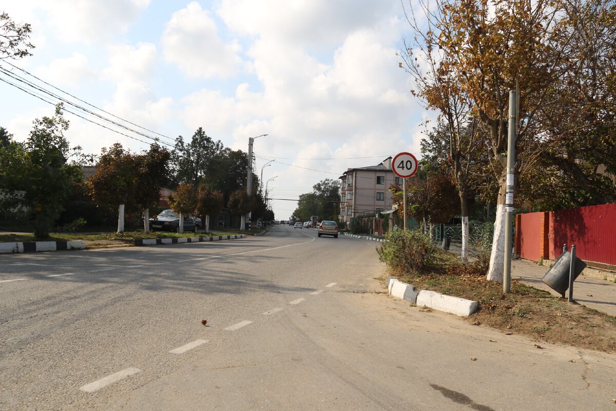 Диканька тамань. Станица тамань магазины. Станица тамань улица. Тамань ул. Станица тамань улица.