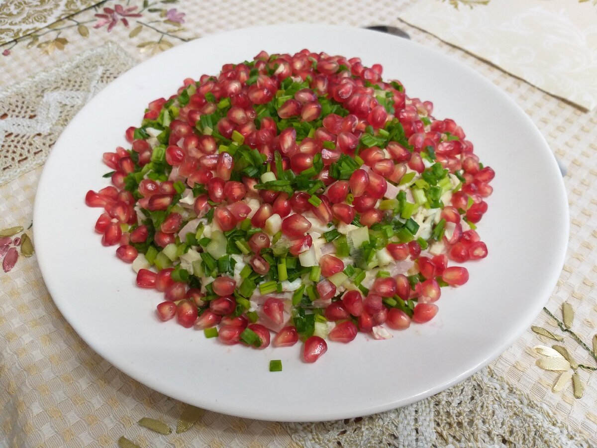 Салат "Гранатовая россыпь"