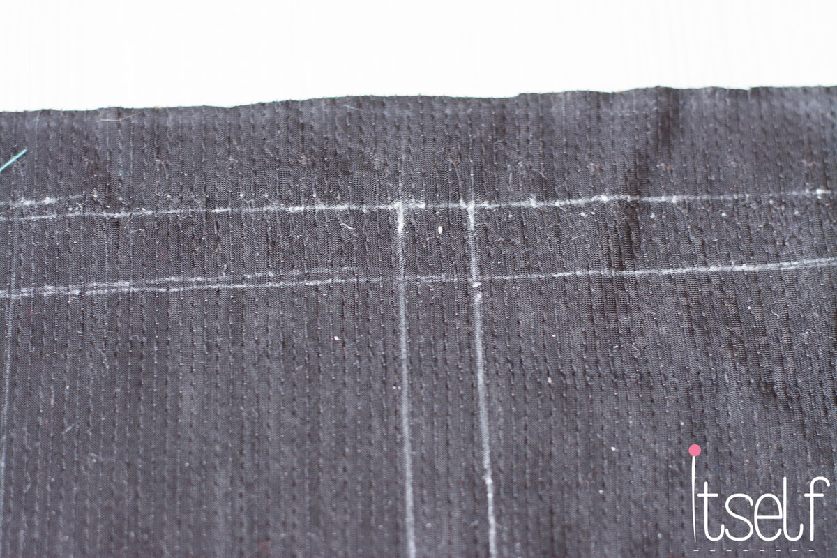 Контур детали и припуск в 1,5см