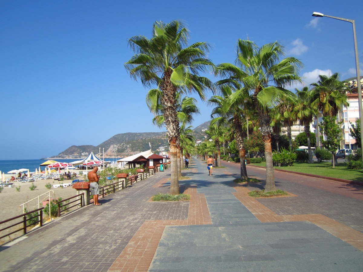 Фото канала Atpalm. Эта красивая гулябельная зона будет вам доступна вместе с квартирой.