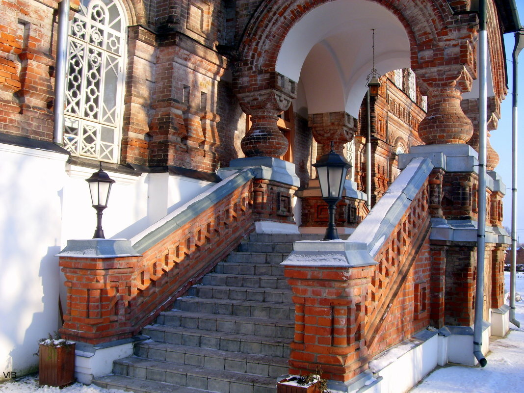 Фото первого храма солнца в Калуге