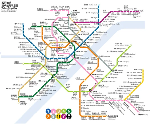 Самое крупное метро в мире — где оно и граждан какой страны возит? 