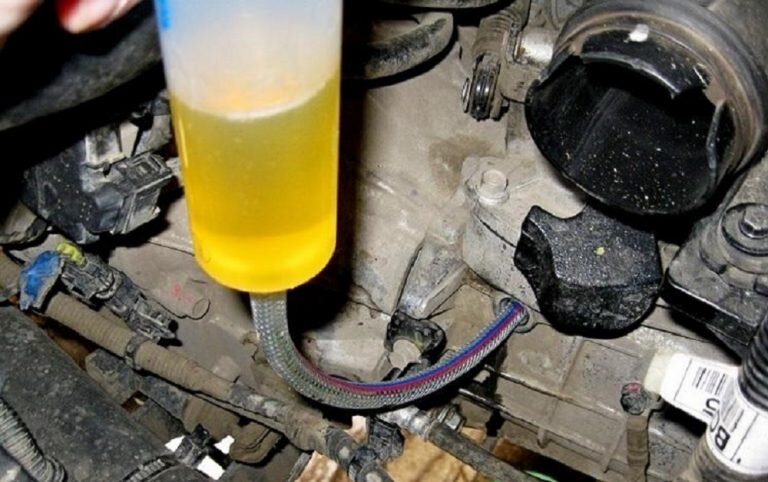 Замена масла через заливную пробку МКПП