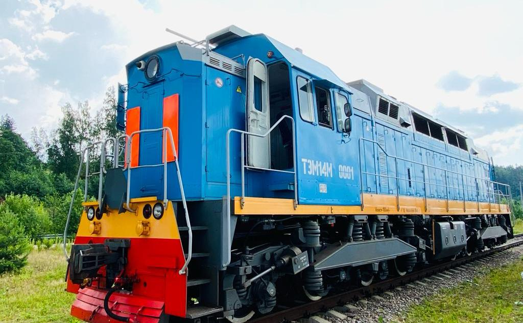 Тепловоз ТЭМ14М-0001