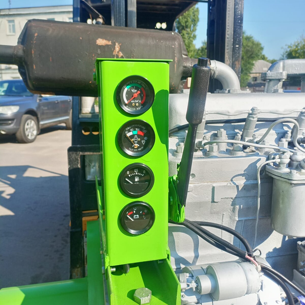 Приборная панель