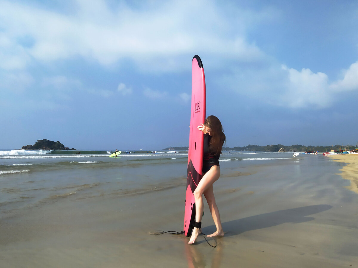 Велигама. Вот такая большая, широкая доска используется для первых уроков.