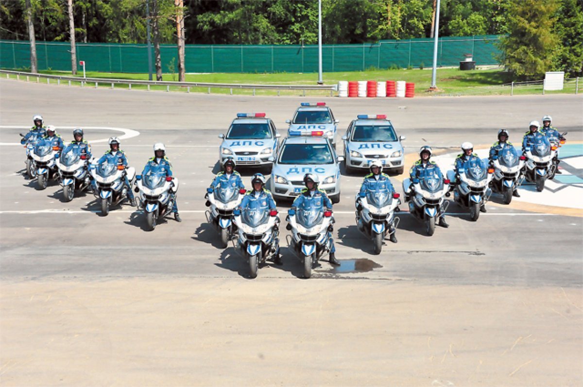    Сотрудники Госавтоинспекции готовы прийти на помощь в любой ситуации.