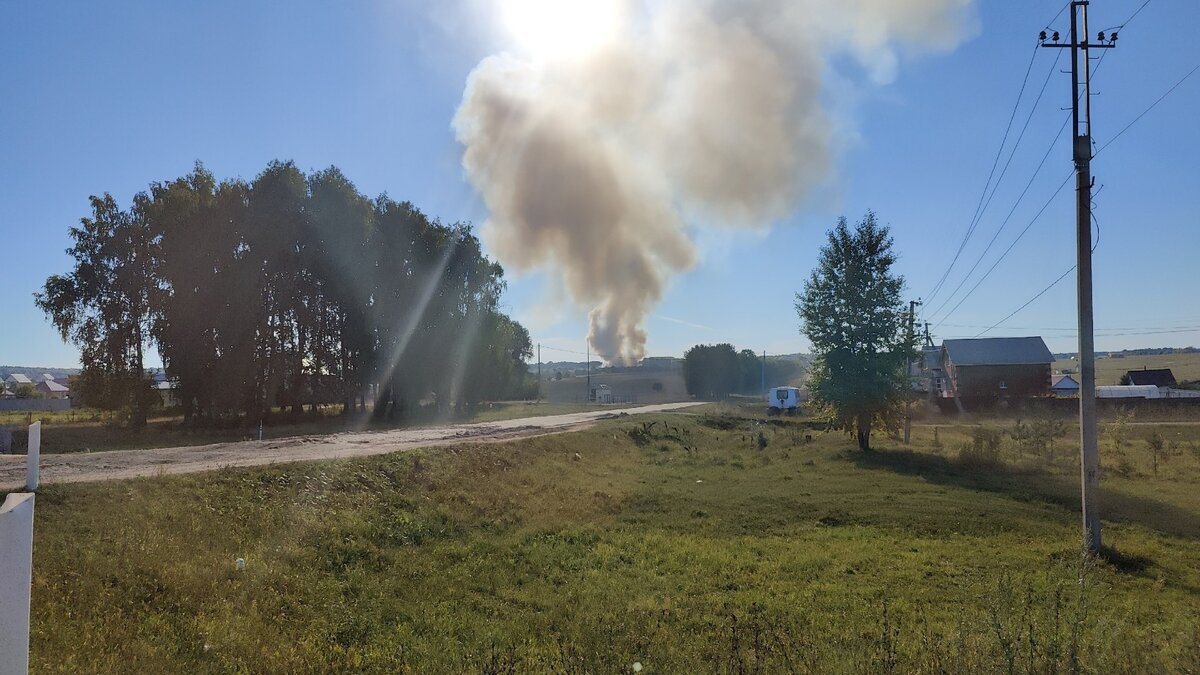     Свалка образовалась в селе Мишкино, сообщает местная жительница.