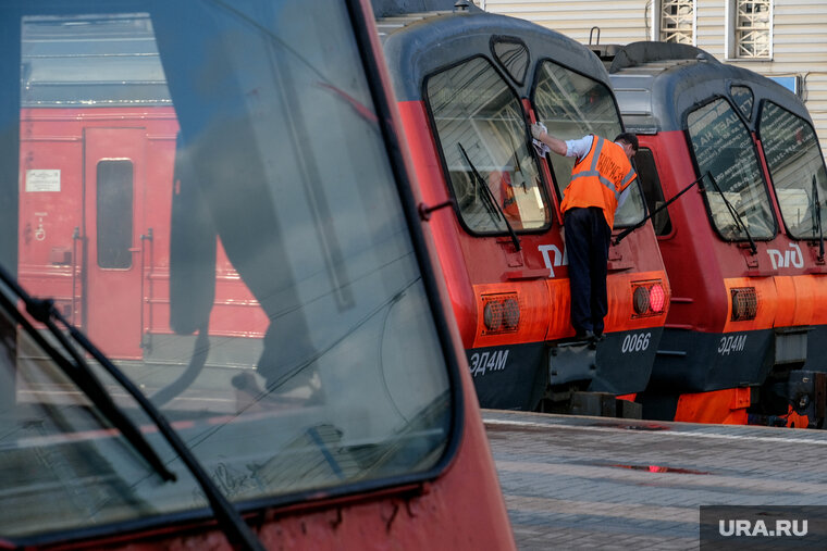    В администрации прорабатывают несколько возможных маршрутов городского скоростного транспорта