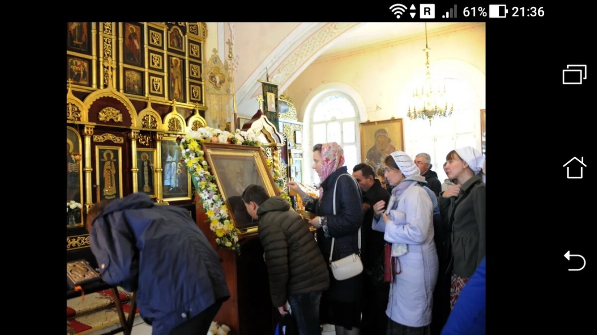 фото Как искренне покаяться перед иконой Чудотворца Николая