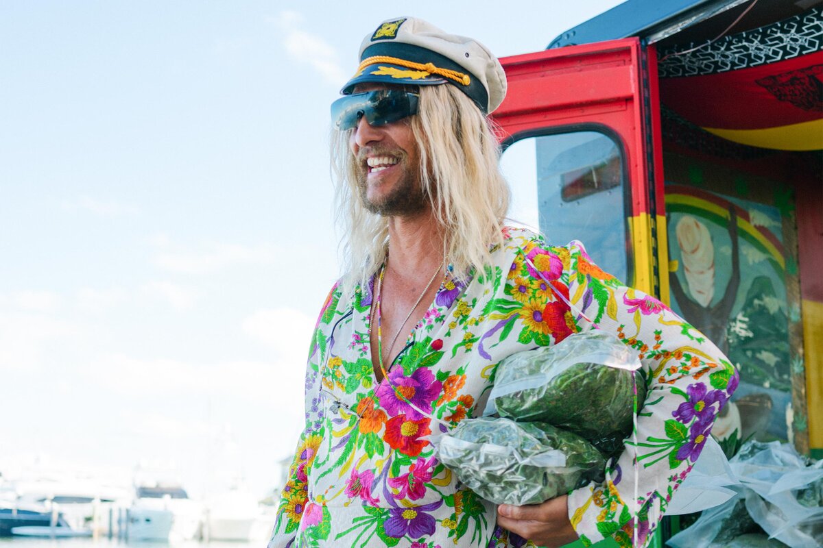 фото: https://www.slantmagazine.com/film/review-the-beach-bum-is-a-blissed-out-ode-to-falling-off-the-map/