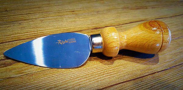 нож для сыра пармезан