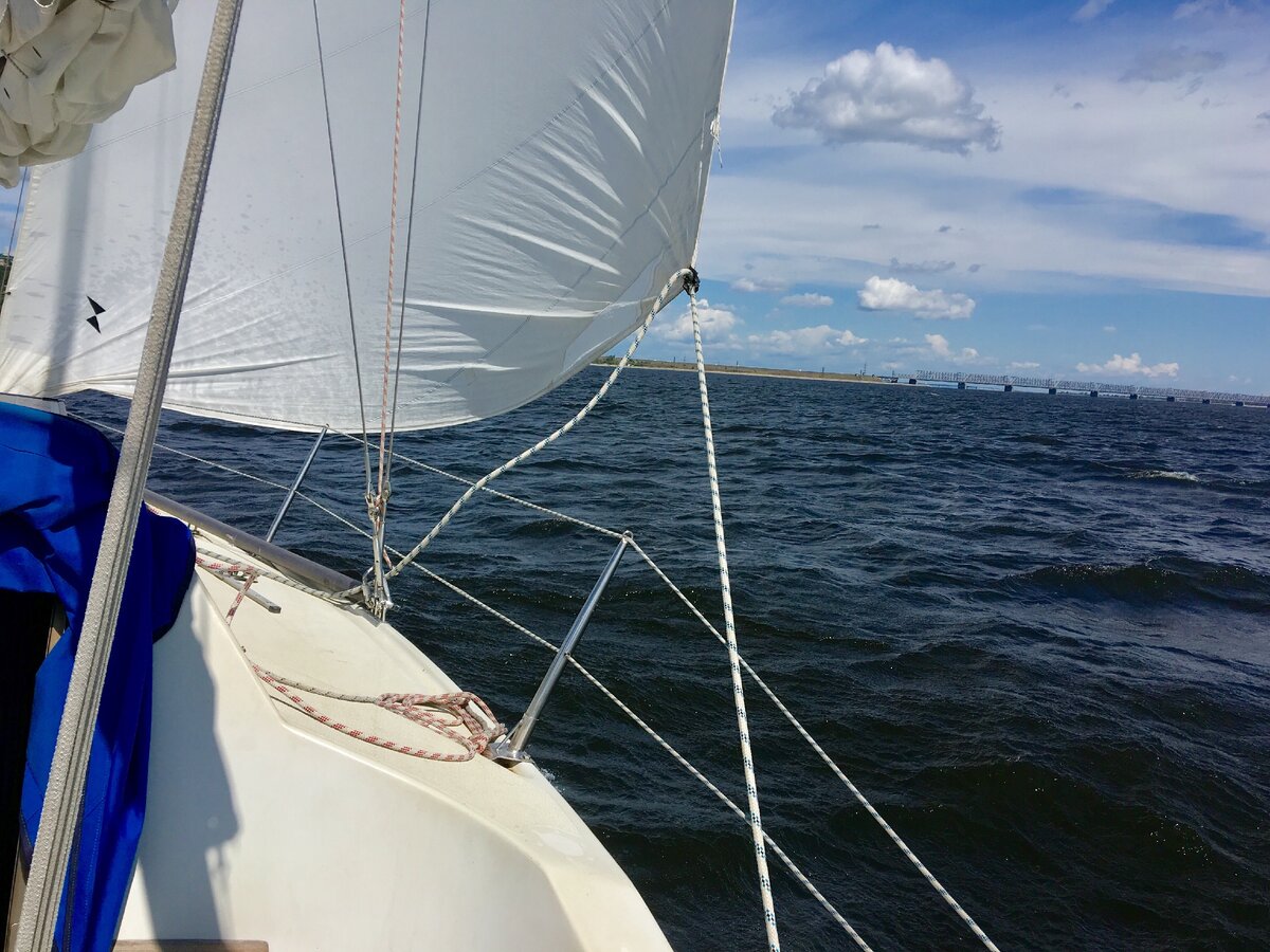 Вот и показался мост