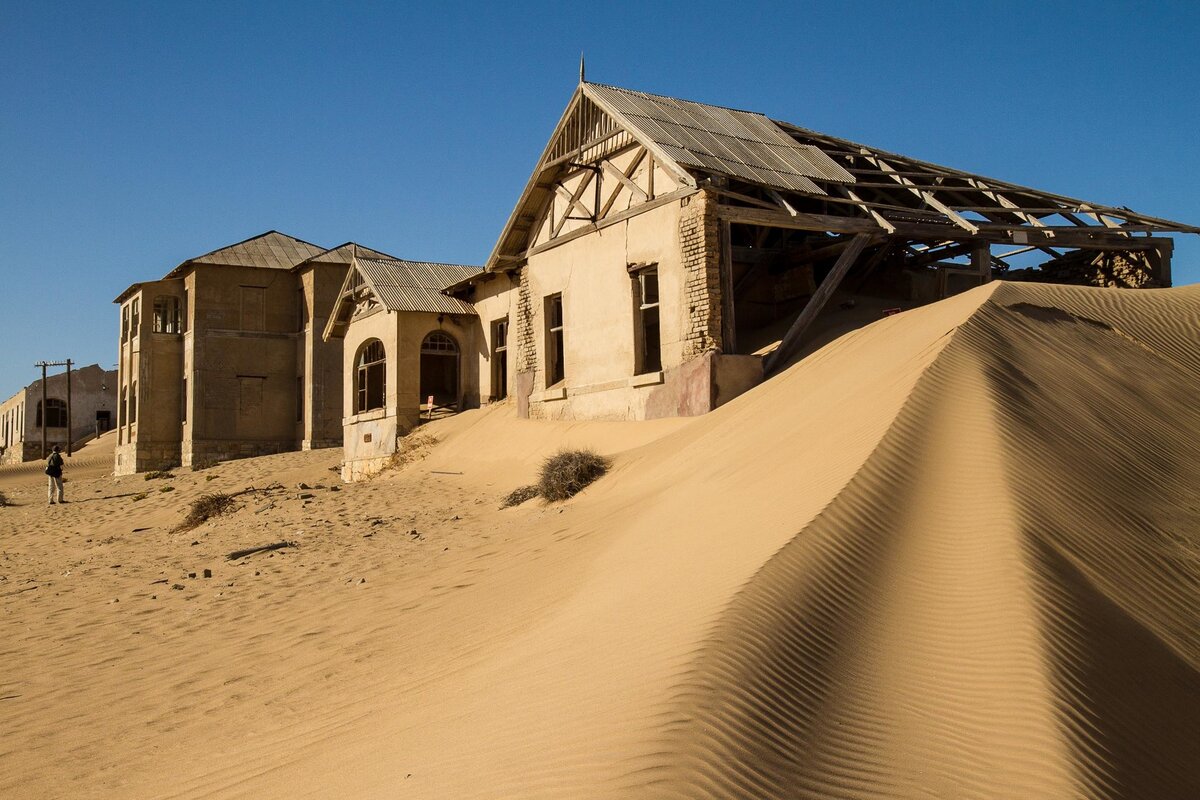 Колманскоп - немецкий город-призрак в песках Намибии