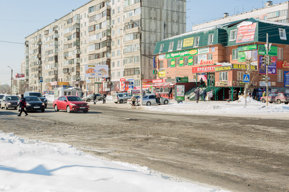 Деловой бийск газета. Пересечение Советской и сибирской. Пешеход деловой Бийск. Перекресток Советская Сулимова.