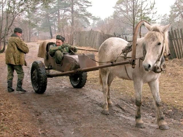 Доподлинно не известно в какой стране сделано это фото, но всё равно забавно. https://zagony.ru/2009/07/10/podborka_armejjskikh_prikolov_100_foto.htmlИсточник: 