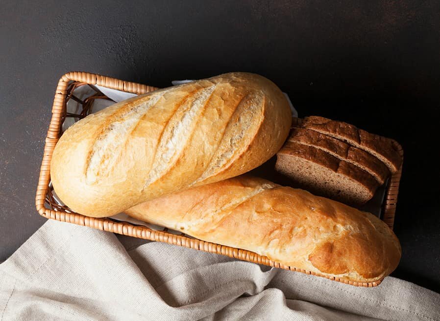 Почему выбрасывать хлеб. Хлеббери. Хлеб любимые традиции. Вилка для хлеба. Не выбрасывать хлеб.