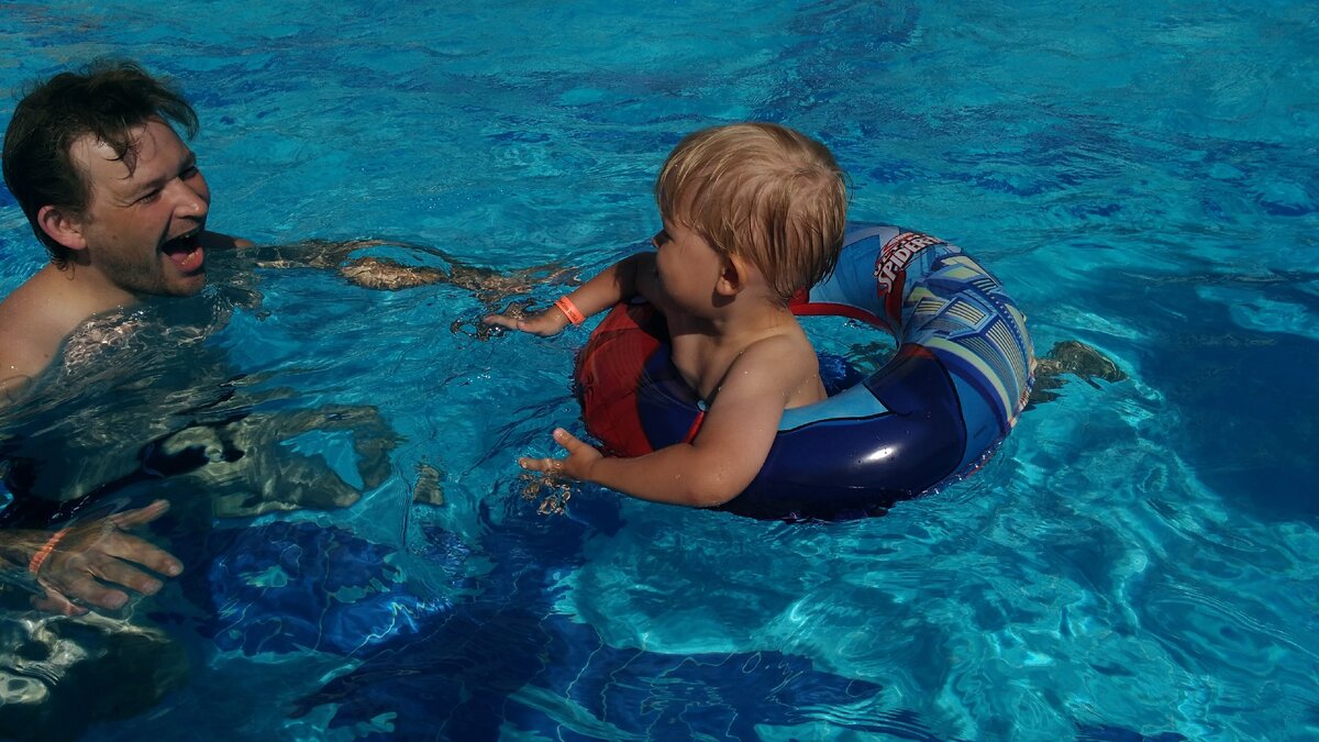                                                                Папа с сыном всегда найдут общий язык