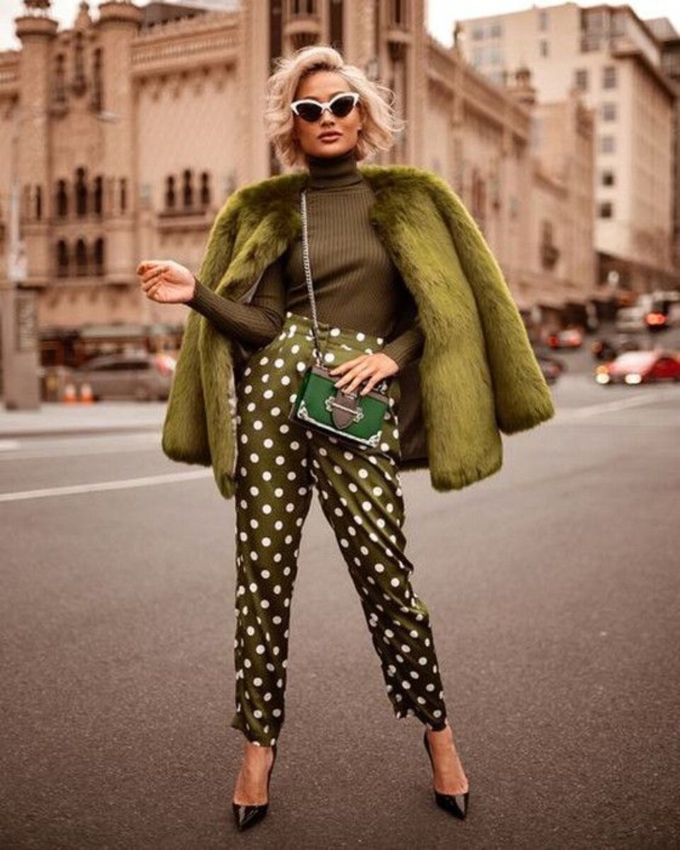 Листайте галерею →