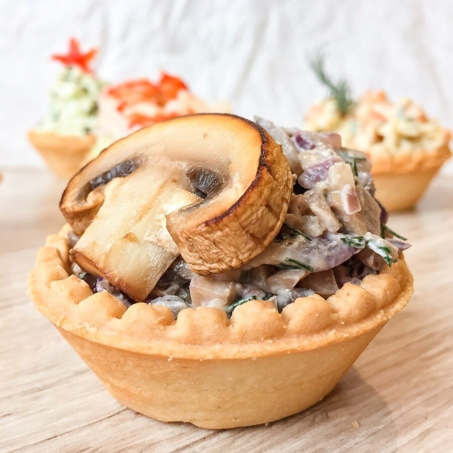Тарталетки с шампиньонами