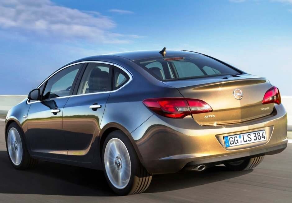Стоимость opel. Opel Astra 2013. Opel Astra 2013 седан. Opel Astra j 2013.