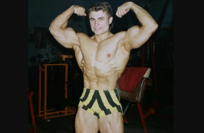 Бодибилдер Александр Вишневский